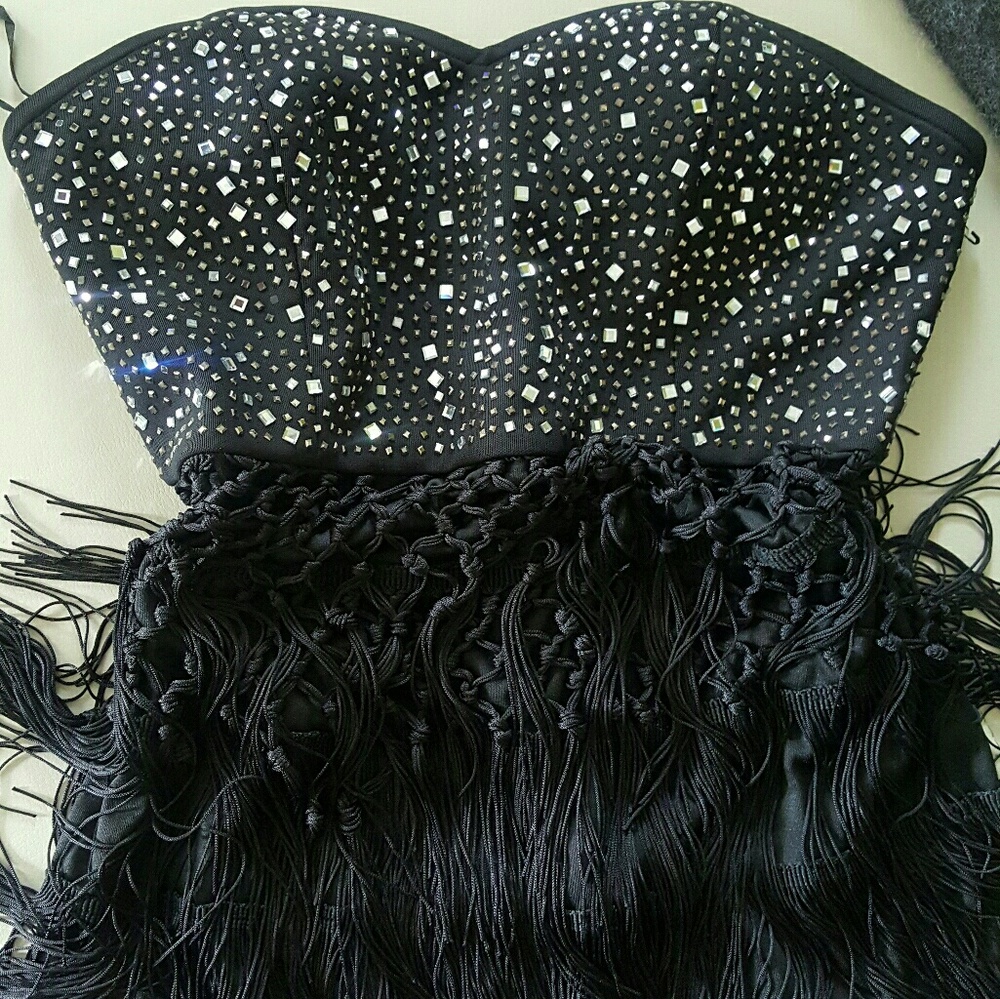 BLACK FRINGE COCKTAIL DRESS - Picture 2 of 4